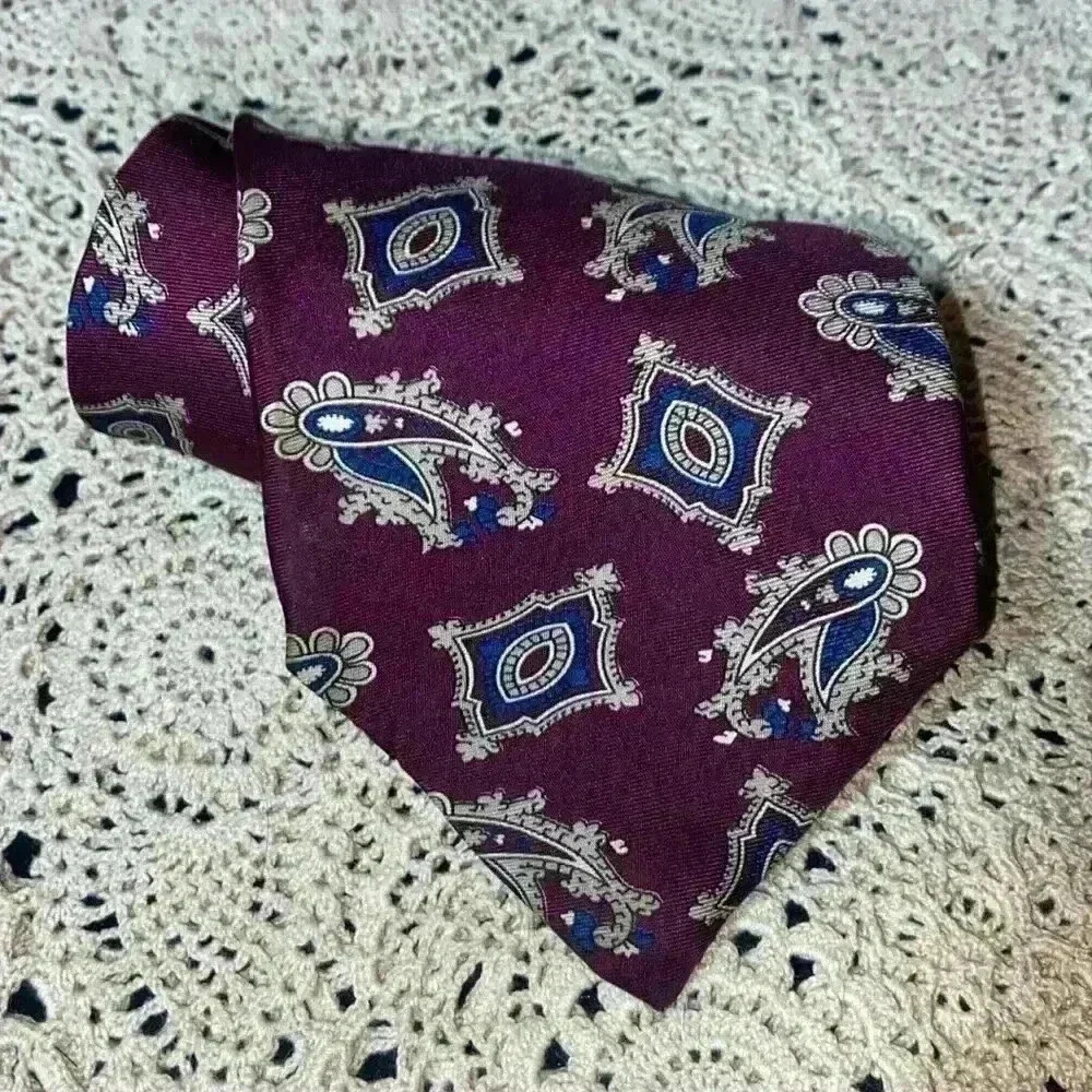Christian Dior 100% silk tie